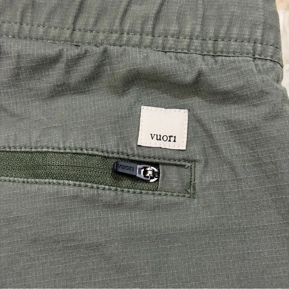 Vuori Women’s Ripstop Pants Organic Cotton - Picture 10 of 14